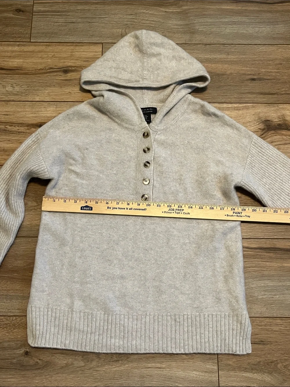Tahari 100% 2-Ply Cashmere Hooded Sweater Oatmeal Women’s Medium Button Henley
